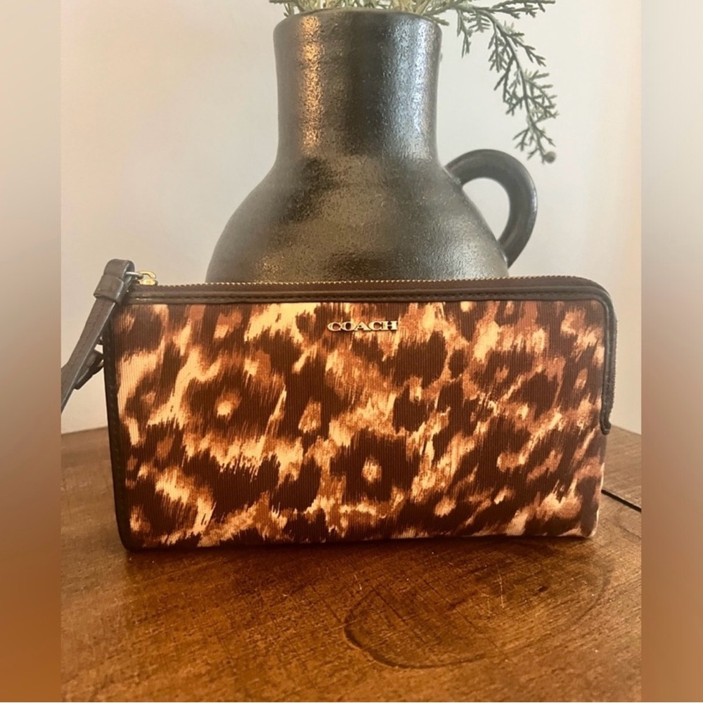 Coach Textured Brown and Black Wristlet